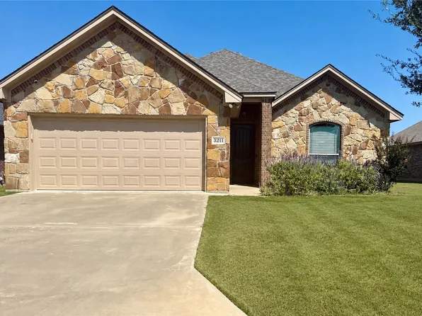 3211 Main St, Granbury, TX 76049