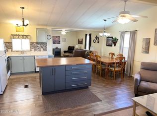 422 S 76th Way, Mesa, AZ 85208