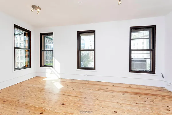 Rented by Town Residential | media 2