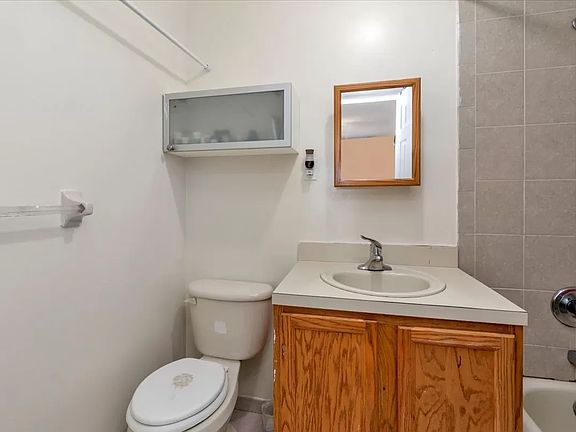 3rd image of 27-31 Kearney St