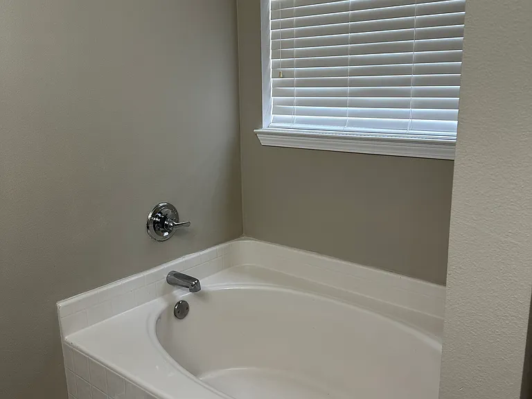 316 Peoria Blvd — Photo 7