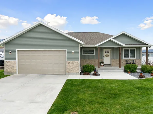 1534 E 600 S, Hyrum, UT 84319