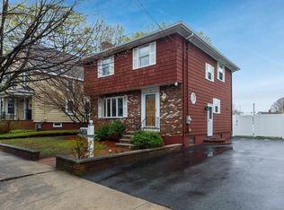8 Driscoll St, Peabody, MA 01960