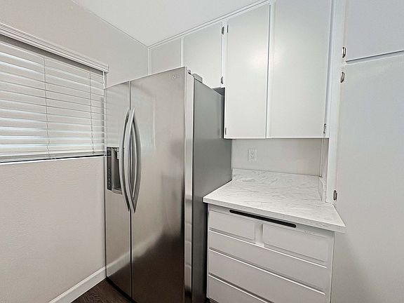 5th image of 9730 Mesa Springs Way Unit 27
