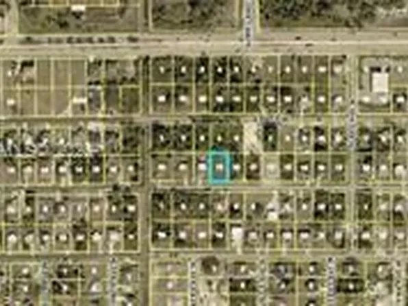 3614 3rd St SW, Lehigh Acres, FL 33971