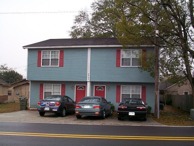 2nd image of 1717 Poplar St