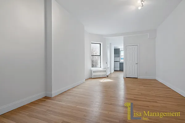 Rented by Lisa Management Inc | media 9