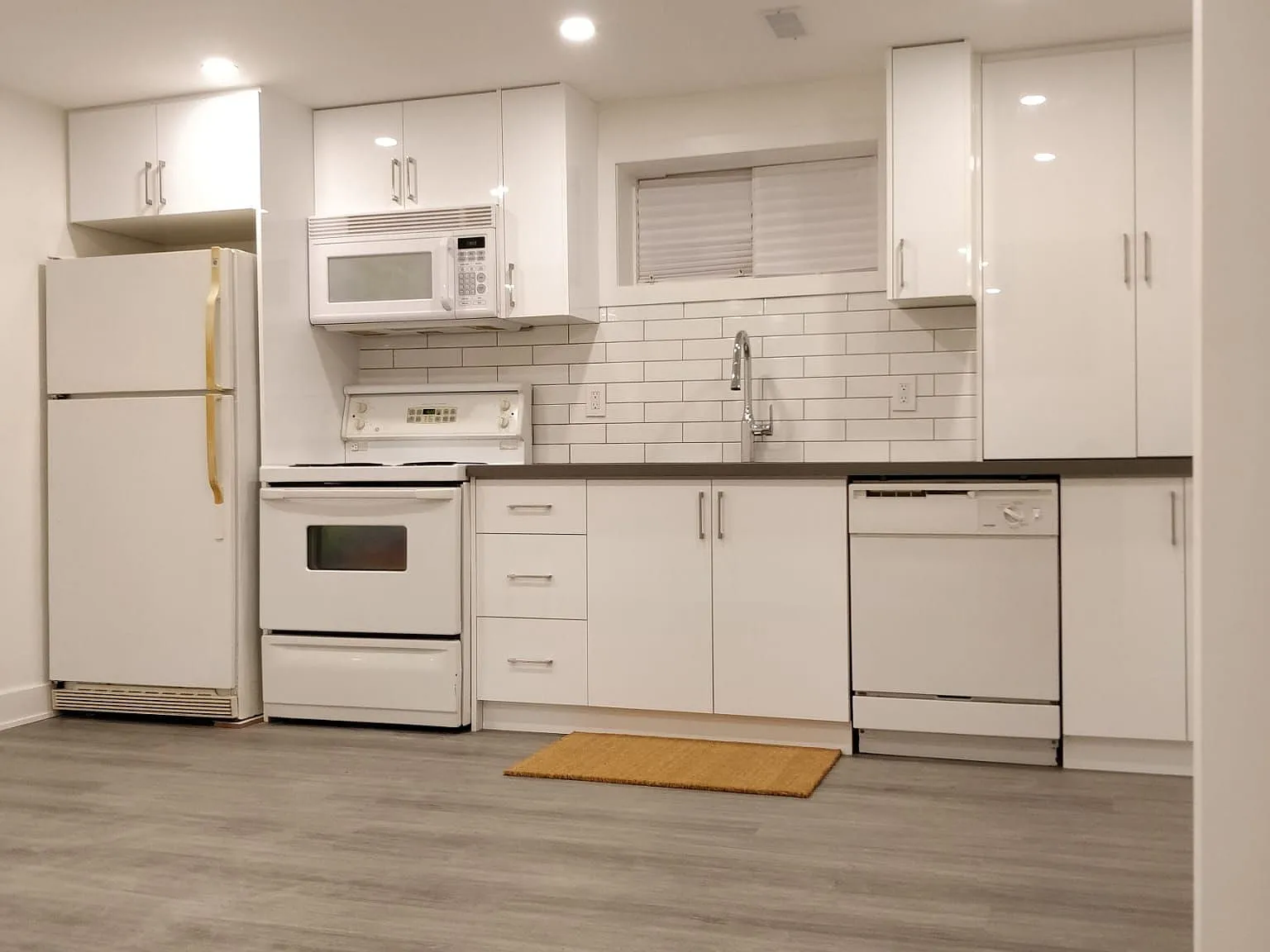 2 bed, $1,950 — Photo 1