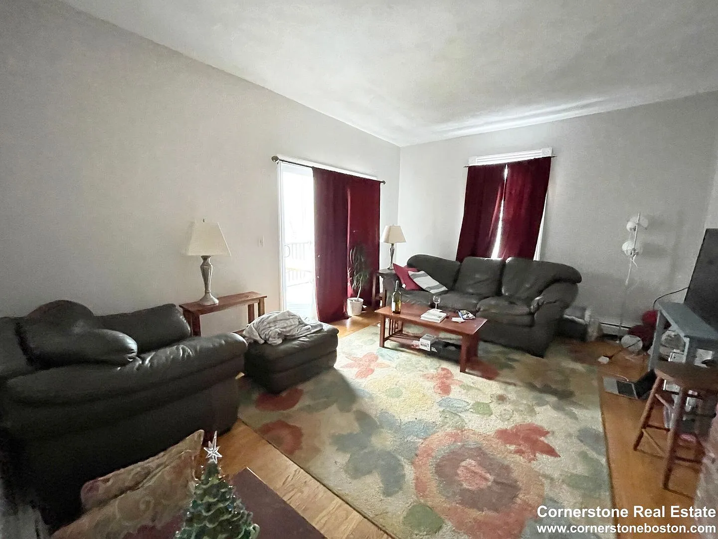 No Fee, Fantastic Apt for NEU students! Laundry in Building. Spacious, Sunny, Youtube Video attached — Photo 4
