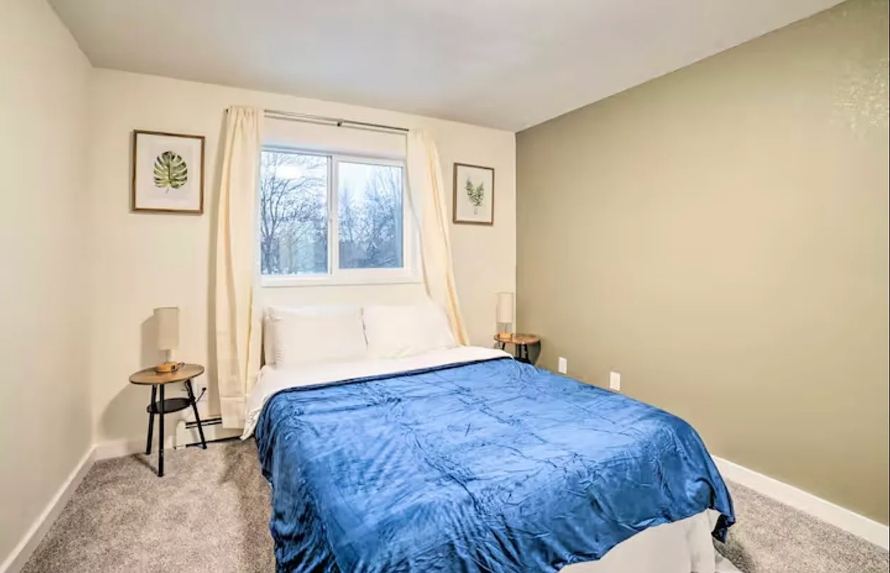 2 bed, 2272 sqft, $2,500 — Photo 2