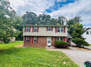 204 Ellett Rd, Blacksburg, VA 24060