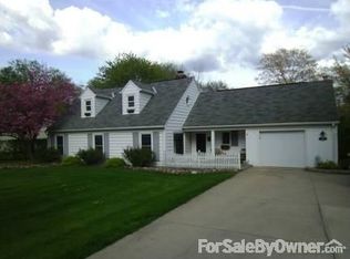 9739 Barr Rd, Brecksville, OH 44141