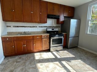 64 Rutgers Ave #3, Jersey City, NJ 07305
