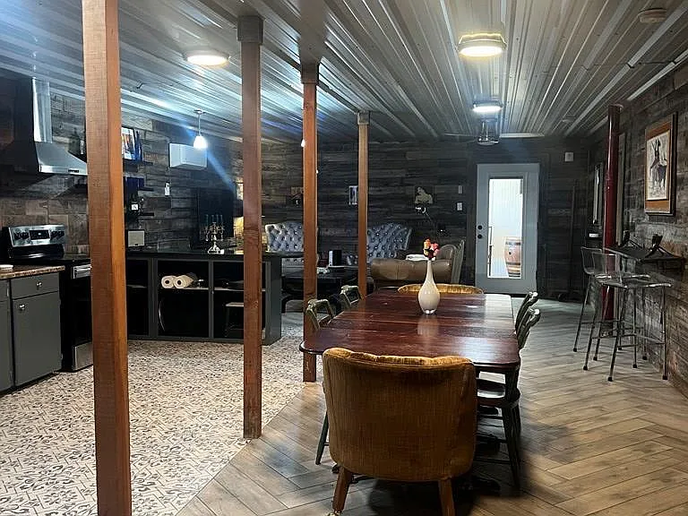 1501 N Texas Ave #C — Photo 1