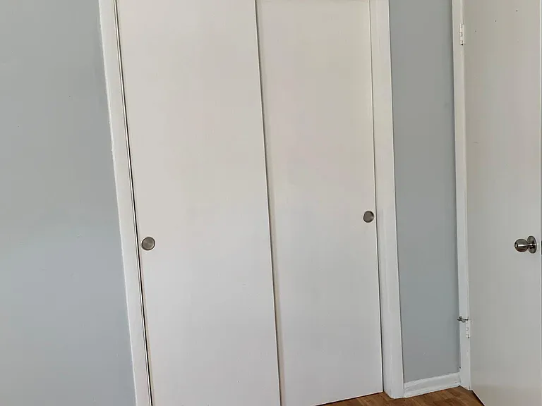 4105 N McVicker Ave #2 — Photo 8