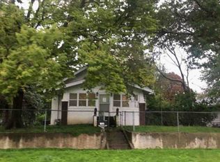 602 E 8th St S, Newton, IA 50208