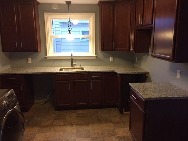 2nd image of 1115 Ontario St