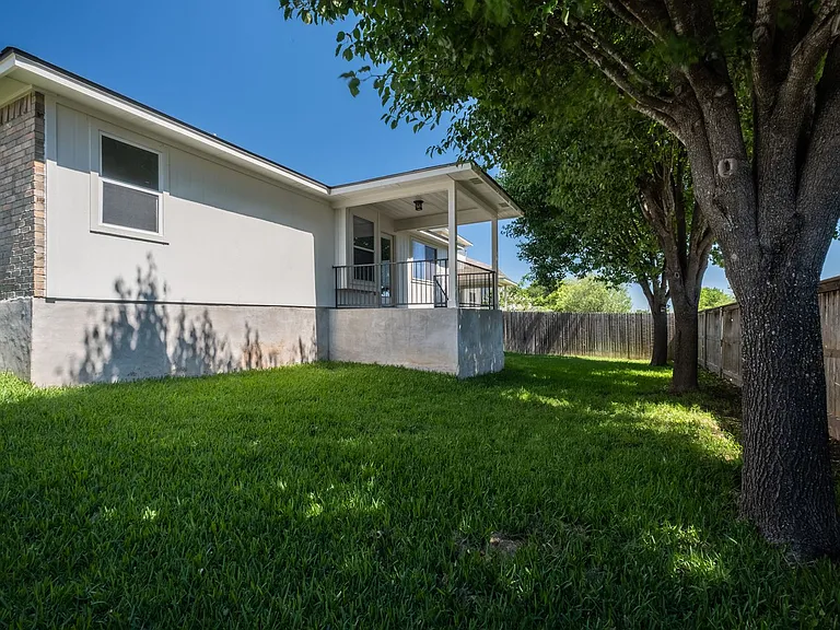 645 Fort Thomas Pl — Photo 27