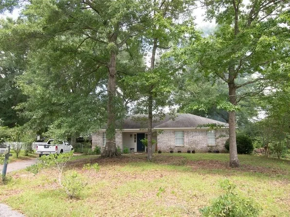 1370 Essex Ct, Mobile, AL 36695