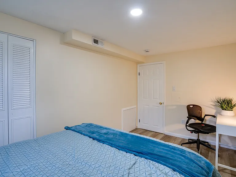 14220 Fallbrook Ln #LL-2 — Photo 19