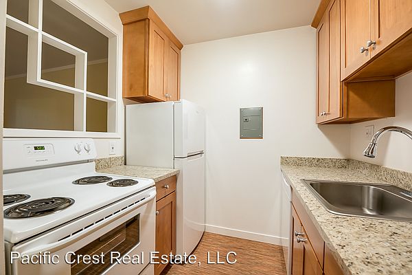 1st image of 831 W Nickerson St APT 16