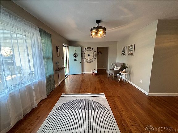 5th image of 519 Hillridge Dr