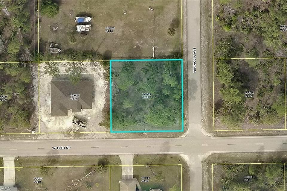 1st image of 1000 W 10th St