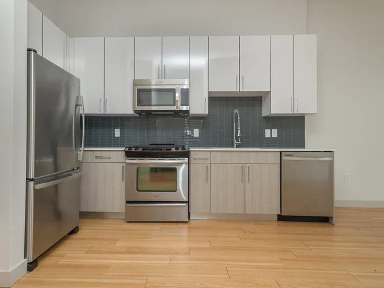 319 D St — Photo 1