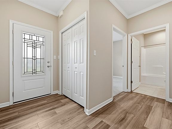 3rd image of 430 Dana Dr