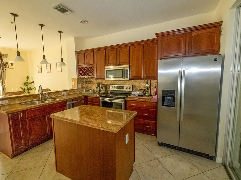 4574 Danson Way — Photo 7