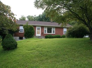 514 S Poplar St, Vinton, VA 24179