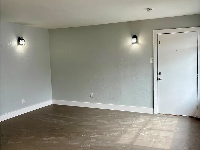 1125 Ann St #11 — Photo 13