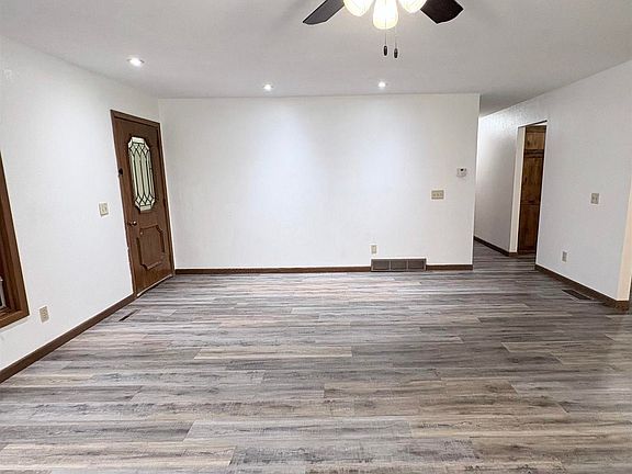 5th image of 1316 310th St