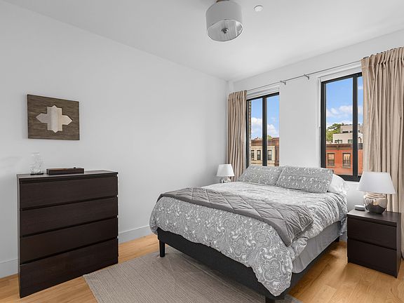 4th image of 813 Jefferson Ave #2A
