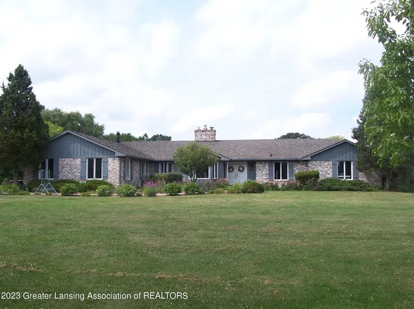 4662 Harper Rd, Holt, MI 48842