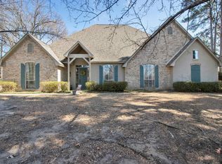 3800 Holly Ridge Dr, Longview, TX 75605