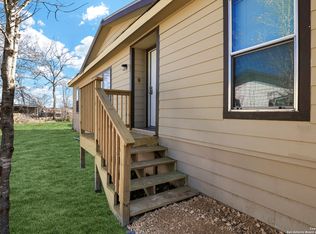 18066 La Gloria Rd, Elmendorf, TX 78112