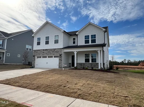 213 Longwall Dr, Holly Springs, NC 27540