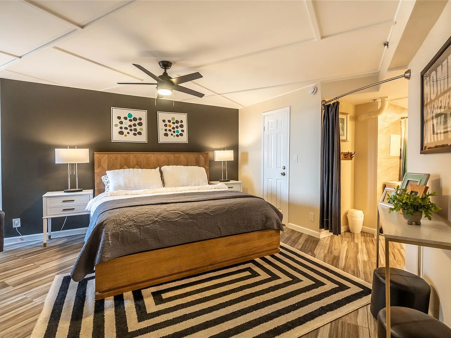 2 bed, 2.0 bath, 1221 sqft, $2,550 — Photo 1