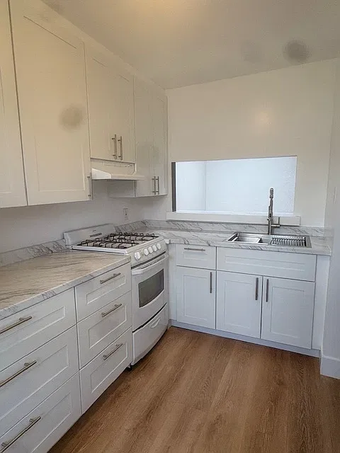 1 bed, 575 sqft, $2,495 — Photo 3