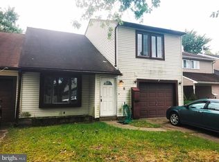 8 Fomalhaut Ave, Turnersville, NJ 08012