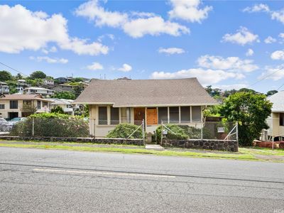 2023 Houghtailing St, Honolulu, HI, 96817