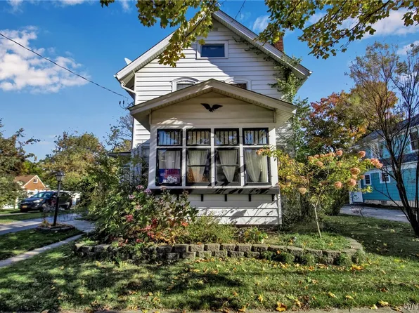 26 Church St, Lancaster, NY 14086