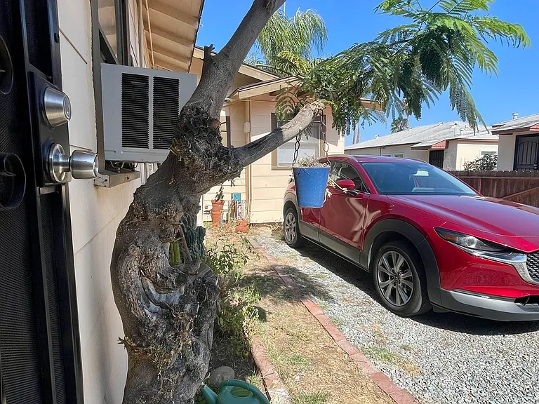 4038 Mississippi St — Photo 3