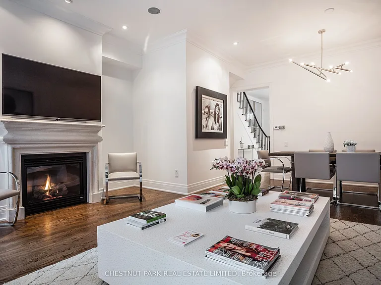 107 Lonsdale Rd — Photo 5