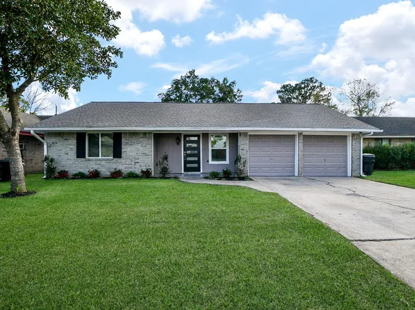 10519 Norton Dr, Houston, TX 77043