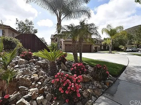 31926 Hyacinth Ct, Lake Elsinore, CA 92532