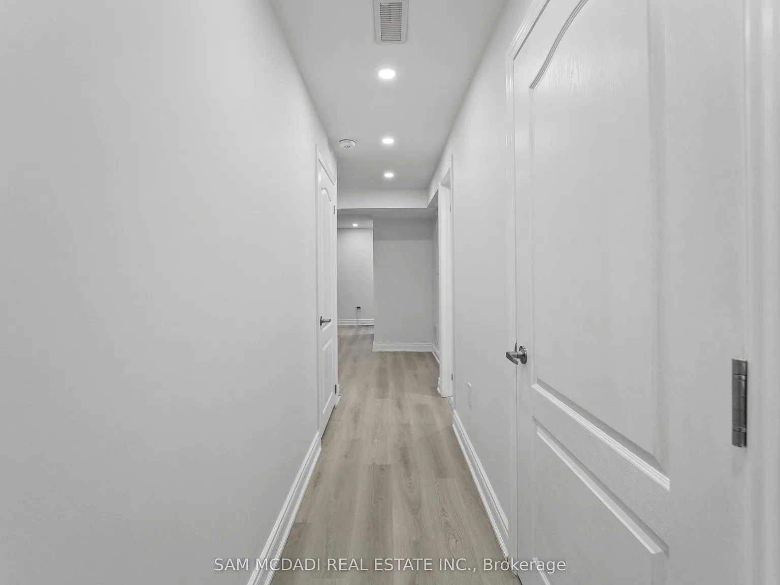3 bed, $3,000 — Photo 3