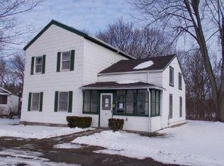 28 Mill St, Phelps, NY 14532