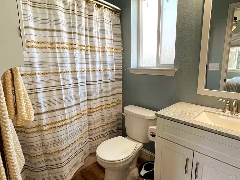 311 Cherry Ln #B — Photo 9